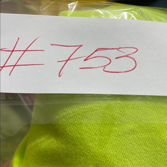 NWT OZAI N KU LOUNGE
PANTS, LIME - Picture 12 of 12